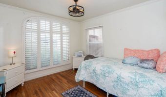 619 Oak St, Santa Rosa, CA 95404