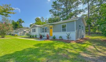 913 Virginia Pl, Bainbridge, GA 39819