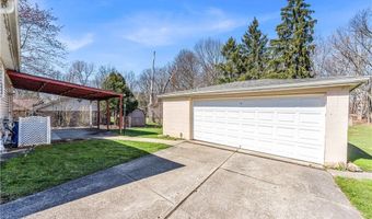 105 Powers Rd, Bedford, OH 44146