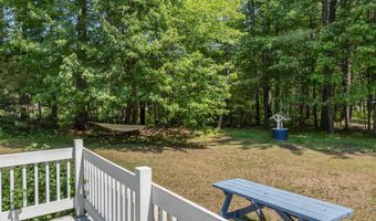 9 Middle Road Ext, Standish, ME 04084