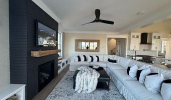 281 7TH St, Avalon, NJ 08202