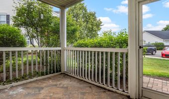 846 W Summerfield Gln Cir, Ann Arbor, MI 48103