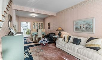 2447 S 5TH St, Philadelphia, PA 19148