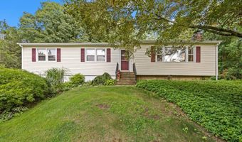 44 Williamsburg Dr, Cheshire, CT 06410