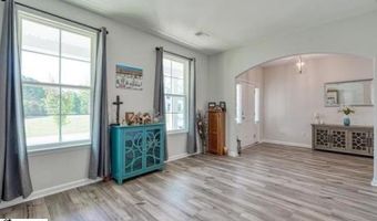 4002 Hometown Way, Boiling Springs, SC 29316