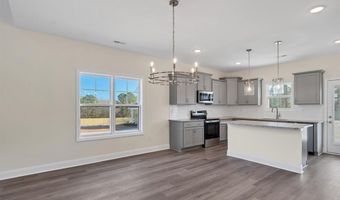 1677 Reservation Rd, Aberdeen, NC 28315