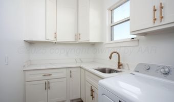 9800 Barton Springs Dr, Amarillo, TX 79119