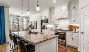 800 Harbison St, Bentonville, AR 72713