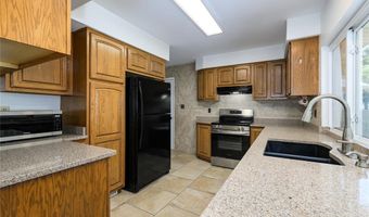 830 Westrun Dr, Ballwin, MO 63021