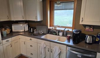 26 Equine Dr, Cody, WY 82414
