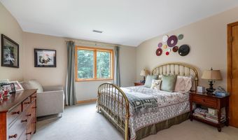 51 Long Meadow Rd, Bethlehem, CT 06751