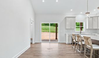 9009 Stonewall Rd, Appomattox, VA 24522