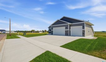 612 Iver Ave, Baltic, SD 57003