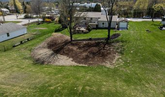 206 Fairview Ave, Auburn, ME 04210