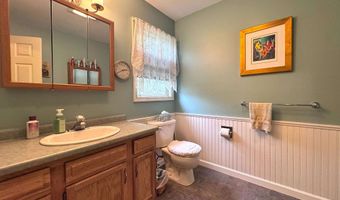 224 Garbrooke Dr, Bennington, VT 05201