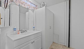 5824 Haddon Ln, Anacortes, WA 98221
