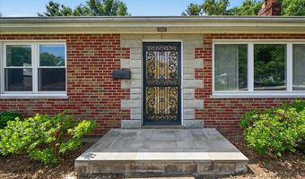 7438 Cheshire Ln, Affton, MO 63123