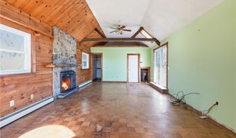 221 Curran Rd, Cumberland, RI 02864