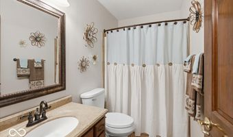 1094 Brookway Dr, Avon, IN 46123