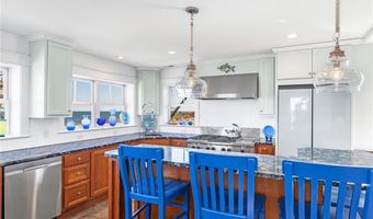 7 Clarkes Village Rd, Jamestown, RI 02835