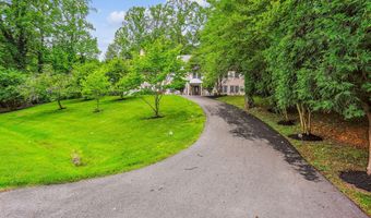 9201 LAUREL OAK Dr, Bethesda, MD 20817