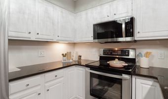 301 SE Delaware Ave 303, Ankeny, IA 50021