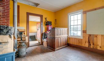 184 VT 5A, Burke, VT 05871