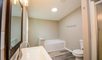 1036 Tippitt Rd, Austin, AR 72007
