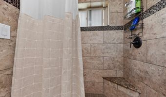 2412 Hiawatha Dr NE, Albuquerque, NM 87112
