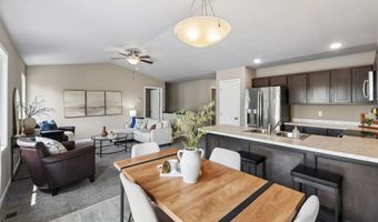 2016 2nd St SW, Altoona, IA 50009
