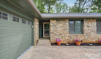 21 Glen Meadows Rd, Arden, NC 28704