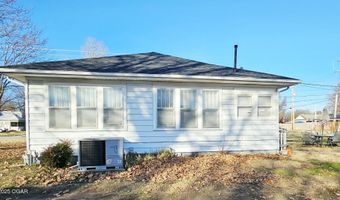 145 W 19TH St, Baxter Springs, KS 66713