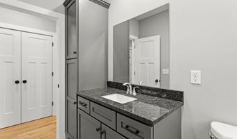 91 Raymond Rd, Auburn, NH 03032