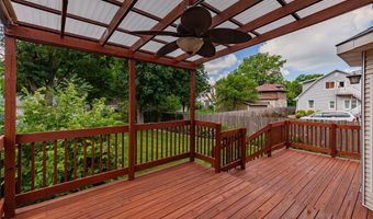 618 9th St, Ames, IA 50010
