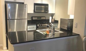1021 N GARFIELD St 118, Arlington, VA 22201