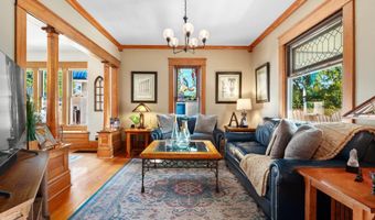 815 Midway Dr, Auburn, IN 46706