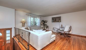 11 Ark Rd, Branford, CT 06405