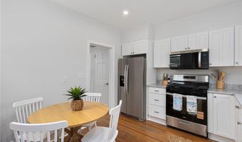 46 Esplanade, Middletown, RI 02842