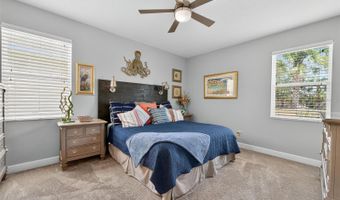 5227 ADMIRAL POINTE Dr, Apollo Beach, FL 33572