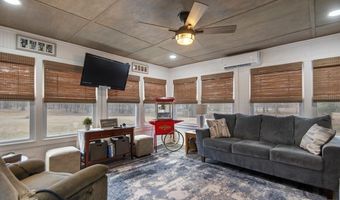 2925 E Snow Ln, Alexander, AR 72002