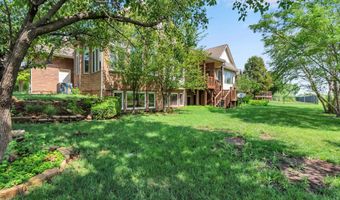 618 18th Fairway, Andover, KS 67002