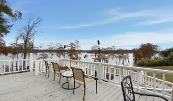 2540 Montyna Ln, Alford, FL 32420