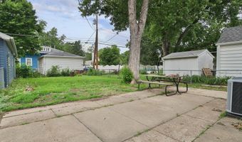 1107 N 13th St, Beatrice, NE 68310