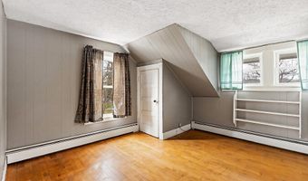 585 Riverside Dr, Augusta, ME 04330