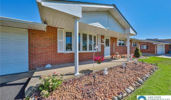 3016 Coplay Ln, North Whitehall, PA 18052