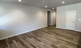 576 Country Hollow Dr, Fernley, NV 89408