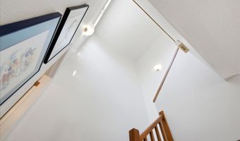 6420 E Northern Lights Blvd #7A, Anchorage, AK 99504