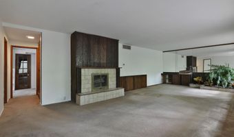 519 E Cooke Rd, Columbus, OH 43214