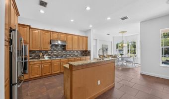 824 ISLEBAY Dr, Apollo Beach, FL 33572