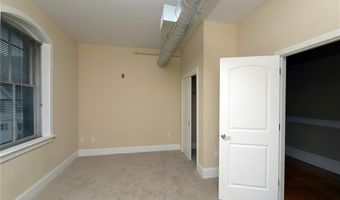 75 POCASSET St 319, Johnston, RI 02919